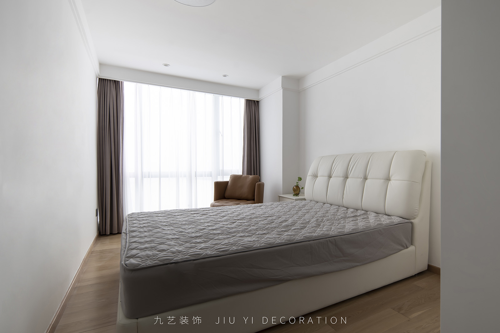 次臥