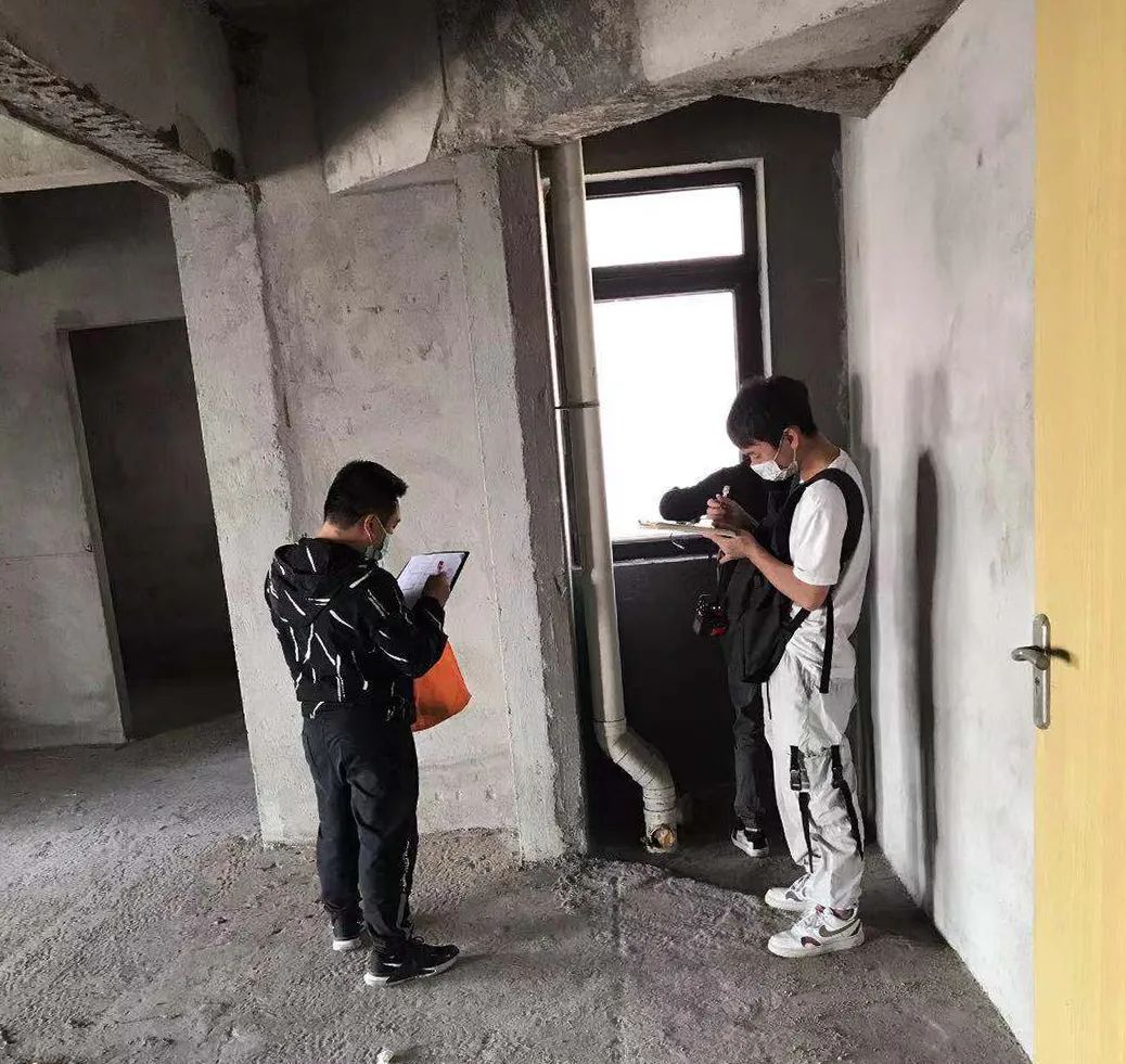 看裝修工地