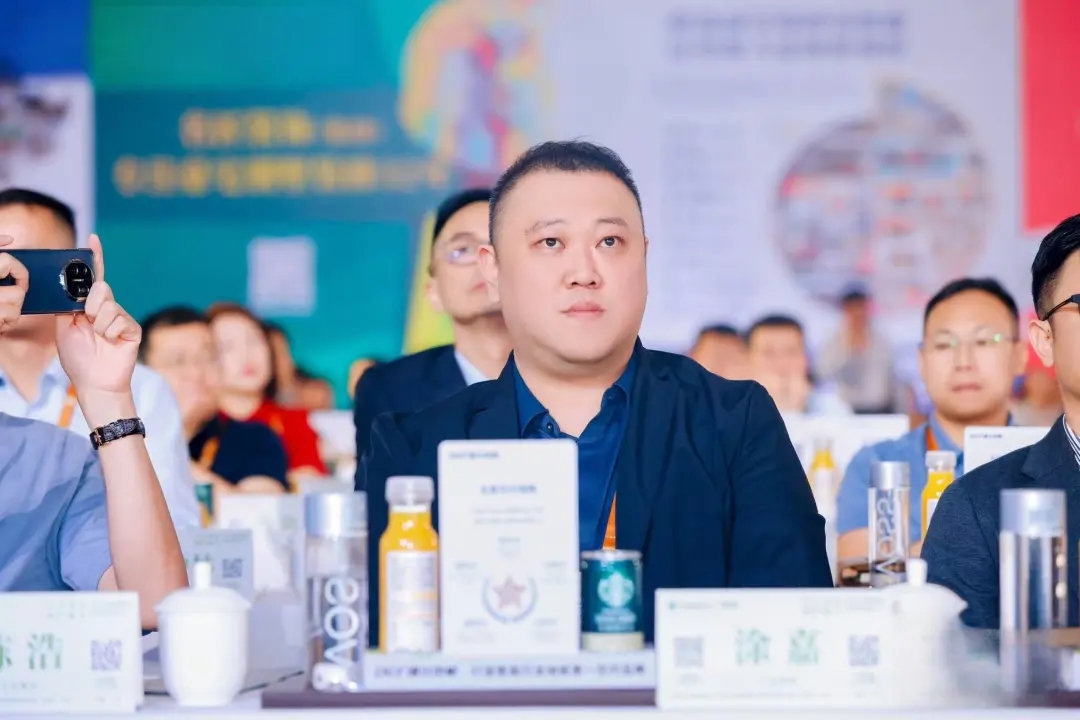 守正創新，向陽而生 | 九藝裝飾承辦2024年度家裝兩會在廣州盛大召開。